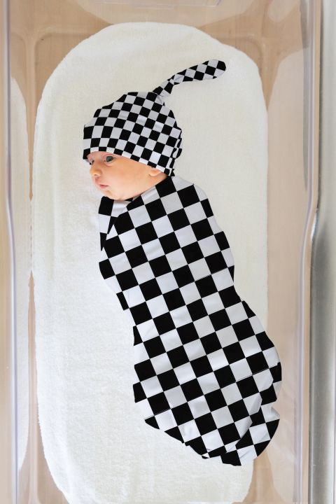 Checkered Blanket, Swaddle Blanket - The Creative Raccoon