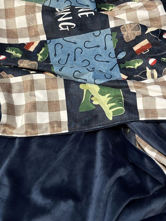 Customized Blanket Throw Fish Blanket Fishing Theme - THE CREATIVE RACCOON