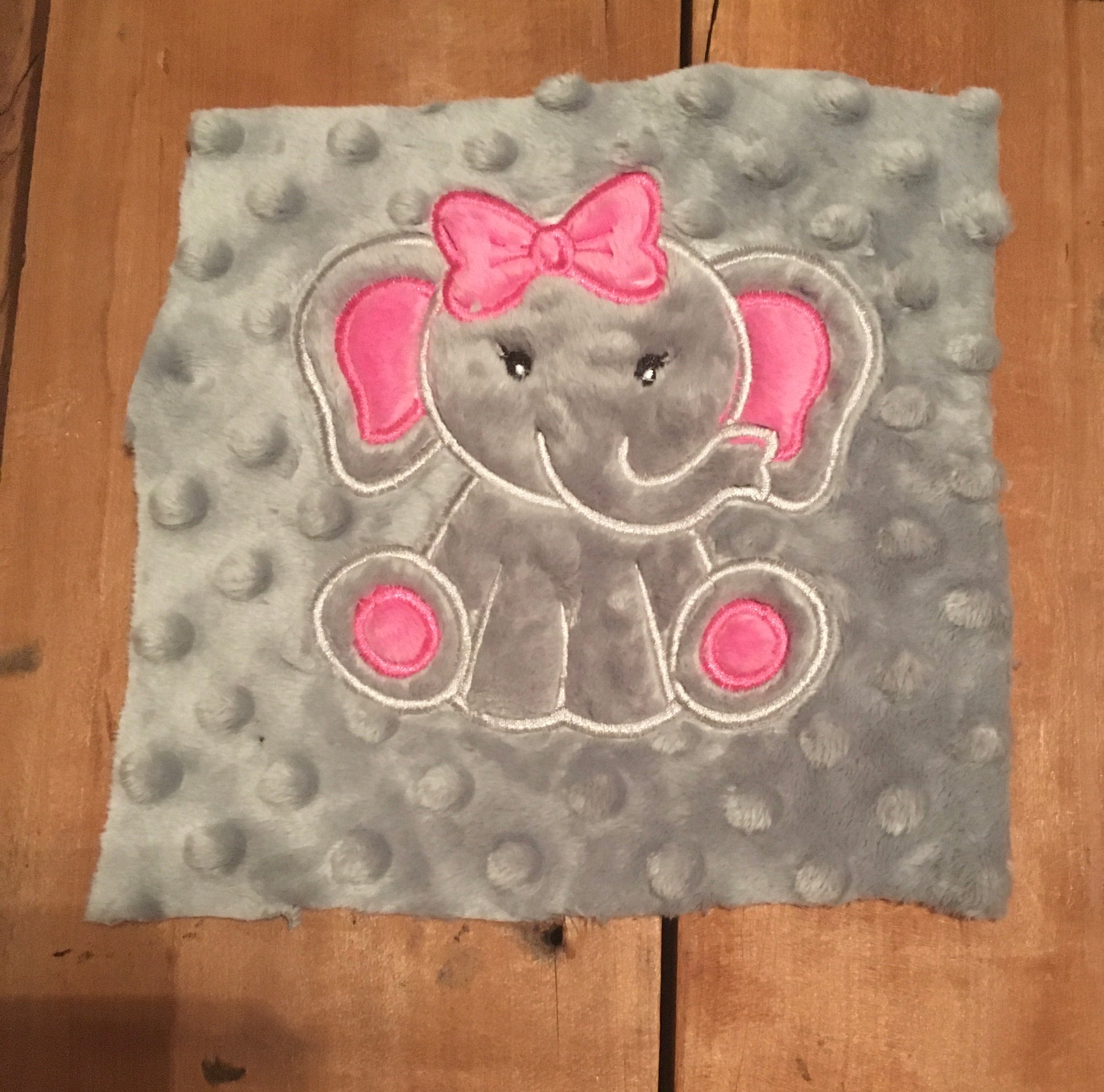 elephant with pink ears and pink feet and pink bow on head on gray minky applique for blankets and most items